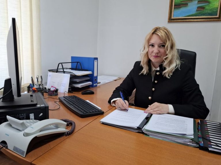 Prijavite se: Demografska mjera koja ima za cilj pomoći ostanku mladih obitelji na prostoru županije