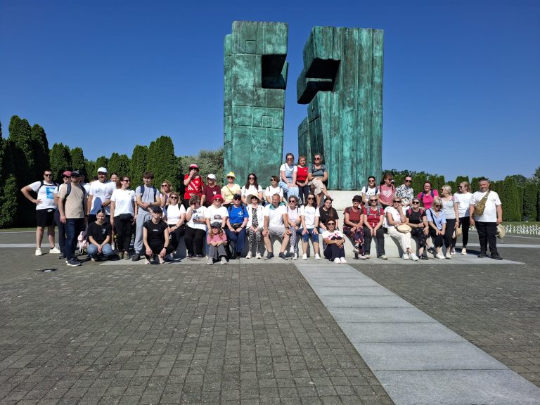 Gotovo 70 hodočasnika hodalo Camino za mir u Vukovaru: Snažna poruka mira iz grada heroja