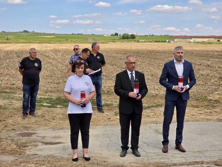U Dalju obilježena 35. obljetnica pogibije šestorice pripadnika “Tigrova” – Dimić: Njihova žrtva trajno nas obvezuje na čuvanje istine i slobode