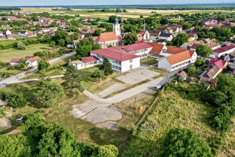Potpisan ugovor za izgradnju nove školske sportske dvorane u Mirkovcima