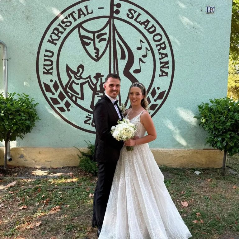 Od prvih plesnih koraka do zajedničkog životnog plesa – KUD „Kristal“ čestitao mladencima Domagoju i Mirni