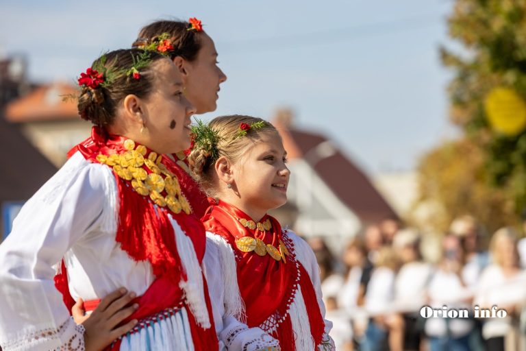 61. Vinkovačke jeseni nastavljaju Folklornim večerima, modom i glazbom