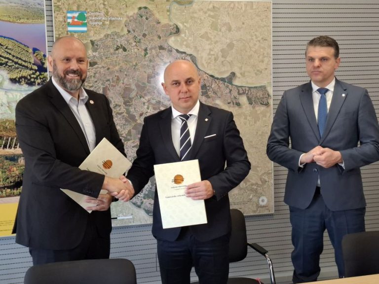 Vukovarsko-srijemska županija dobiva Centar za sigurniji internet: Ono što se zbiva prema djeci na internetu mora biti kažnjeno na najrigorozniji način