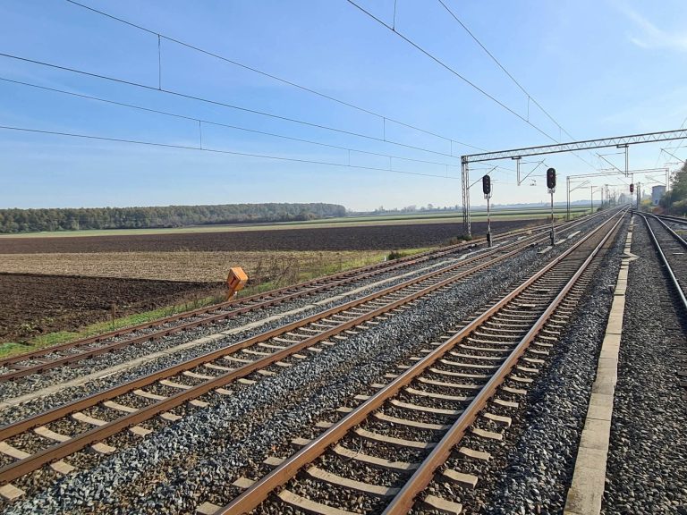 U Vinkovcima na željezničkoj pruzi pronađen muškarac s ozljedama